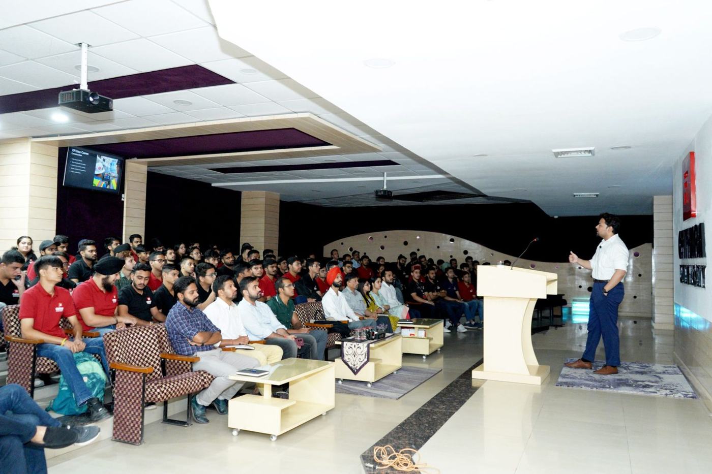 Sanan Goyal presenting to civil engineering and architecture students at Chitkara University